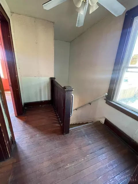 Entry Way - 3917 Weber Pl, Cincinnati, OH 45223 photo 1 of 1
