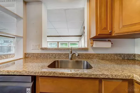 Kitchen - 1316 Thurnridge Dr, Reading, OH 45215 photo 5 of 6