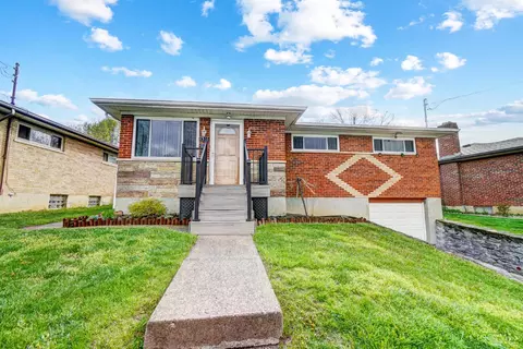 1316 Thurnridge Dr, Reading, OH 45215
