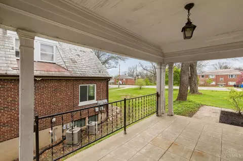 Exterior - 2353 Beechmont Ave, Cincinnati, OH 45230 photo 5 of 12