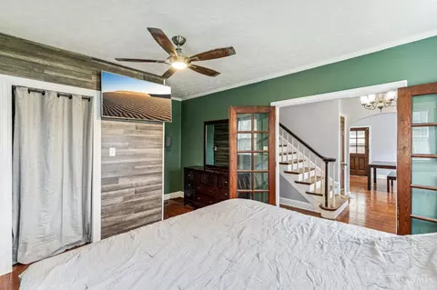 Bedroom - 2353 Beechmont Ave, Cincinnati, OH 45230 photo 3 of 3
