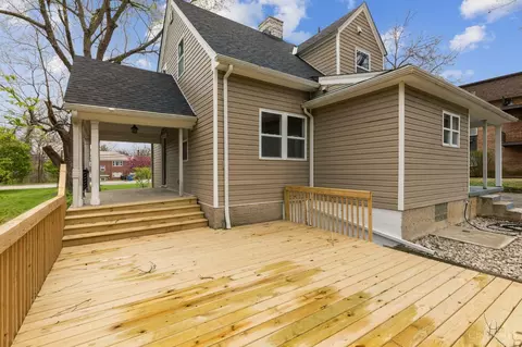 Exterior - 2353 Beechmont Ave, Cincinnati, OH 45230 photo 7 of 12