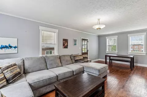 Living - 2353 Beechmont Ave, Cincinnati, OH 45230 photo 4 of 4