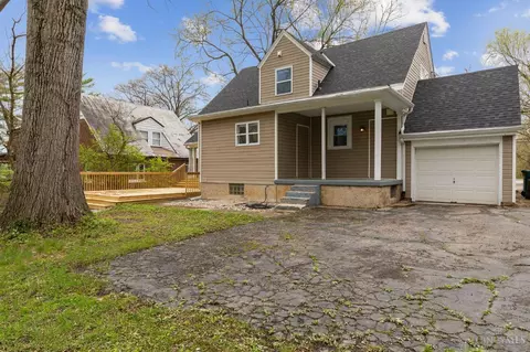 Exterior - 2353 Beechmont Ave, Cincinnati, OH 45230 photo 8 of 12