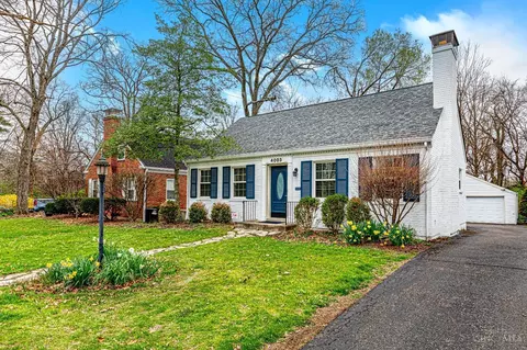 4003 Rowan Hill Dr, Mariemont, OH 45227