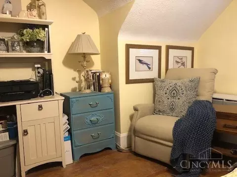 Bedroom - 1030 Schiff, Cincinnati, OH 45205 photo 2 of 3