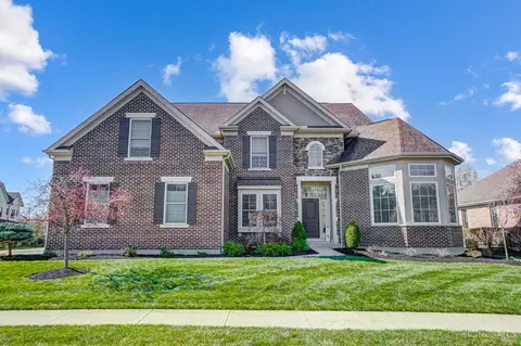235 Links View Dr, Hamilton Township, OH 45039