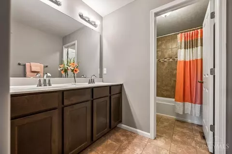 Bath - 5660 Rivers Fork Dr, Morrow, OH 45152 photo 4 of 5