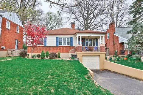 4272 Dartmouth Dr, Saint Bernard, OH 45217