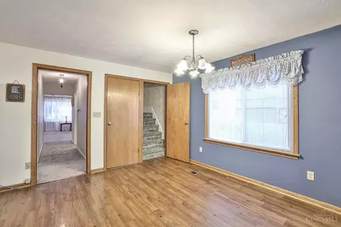 Dining - 23 Sheehan Ave, Cincinnati, OH 45216 photo 3 of 3