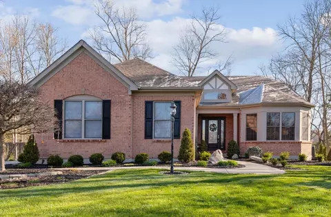 6614 Red Hawk Ct, Hamilton Township, OH 45039
