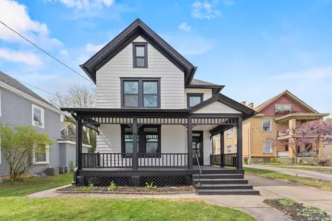 4211 Smith Rd, Norwood, OH 45212