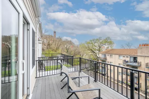 Exterior - 1119 Wareham Dr, Cincinnati, OH 45202 photo 5 of 14
