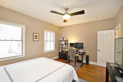 Bedroom - 1119 Wareham Dr, Cincinnati, OH 45202 photo 4 of 6