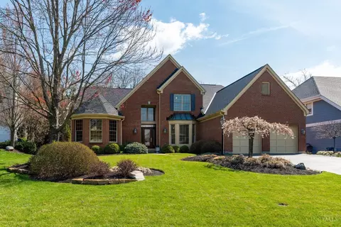 6970 Charlesfield Ln, Madeira, OH 45243