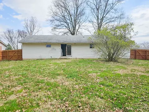 Exterior - 7420 Brock Dr, Blanchester, OH 45107 photo 4 of 5
