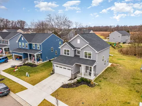 2417 Valleybrook Ct, Batavia, OH 45103