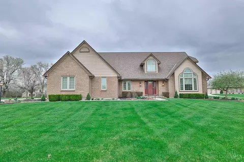 11620 Aristocrat Dr, Harrison, OH 45030