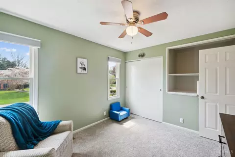 Living - 580 Chicory Ln, Cincinnati, OH 45244 photo 6 of 8