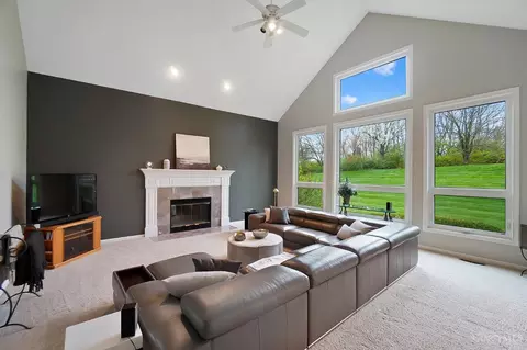 Living - 8165 Startinggate Ln, Cincinnati, OH 45249 photo 3 of 7
