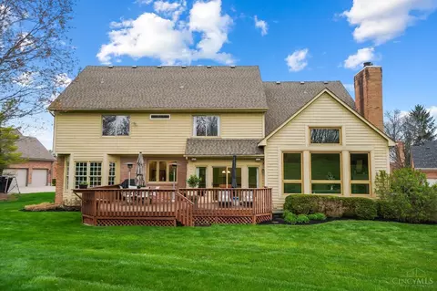 Exterior - 8165 Startinggate Ln, Cincinnati, OH 45249 photo 5 of 11