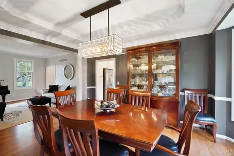 Dining - 8165 Startinggate Ln, Cincinnati, OH 45249 photo 3 of 6