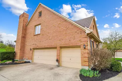 Exterior - 8165 Startinggate Ln, Cincinnati, OH 45249 photo 10 of 11
