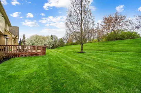 Exterior - 8165 Startinggate Ln, Cincinnati, OH 45249 photo 7 of 11