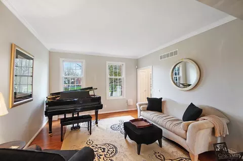 Living - 8165 Startinggate Ln, Cincinnati, OH 45249 photo 2 of 7