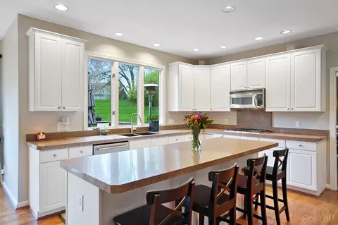 Kitchen - 8165 Startinggate Ln, Cincinnati, OH 45249 photo 3 of 9