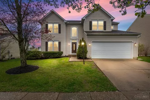 353 Indian Pointe Dr, Hamilton Township, OH 45039