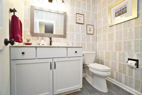 Bath - 1223 Chevington Ct, Centerville, OH 45459 photo 1 of 5