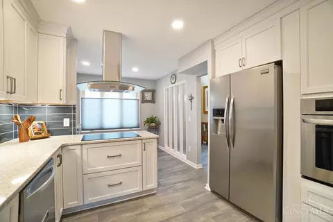 Kitchen - 1223 Chevington Ct, Centerville, OH 45459 photo 4 of 7