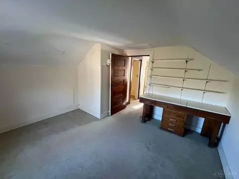 Exterior - 3637 Ault Park Ave, Cincinnati, OH 45208 photo 5 of 5