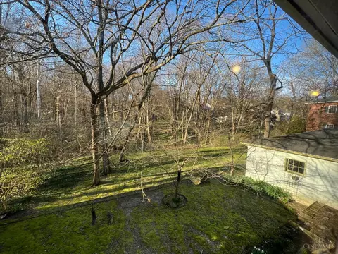 View/Area - 3637 Ault Park Ave, Cincinnati, OH 45208 photo 1 of 4