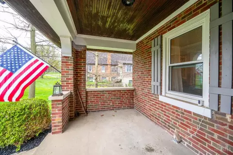Exterior - 854 N Bend Rd, Cincinnati, OH 45224 photo 5 of 18
