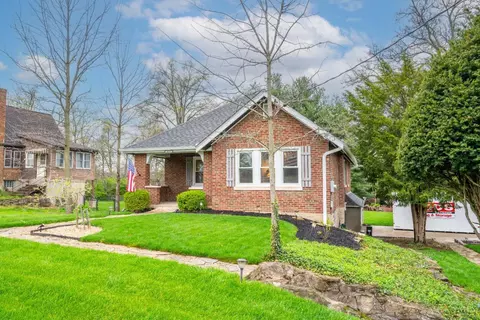 Exterior - 854 N Bend Rd, Cincinnati, OH 45224 photo 3 of 18