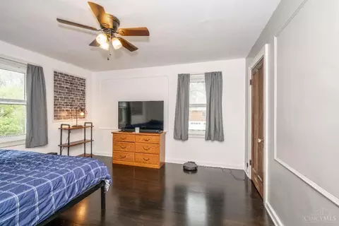 Bedroom - 854 N Bend Rd, Cincinnati, OH 45224 photo 4 of 4