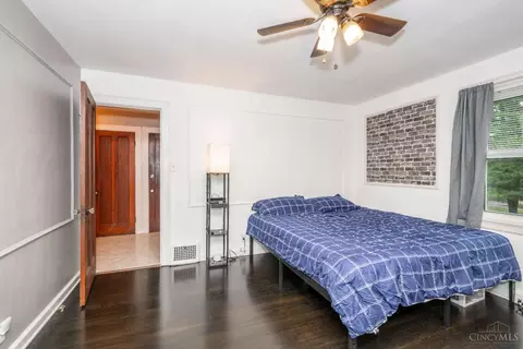 Bedroom - 854 N Bend Rd, Cincinnati, OH 45224 photo 1 of 4