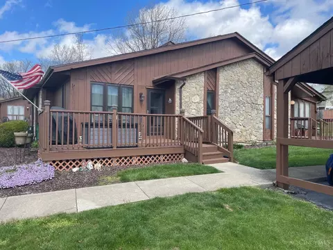 4761 Caprice Dr, Middletown, OH 45044