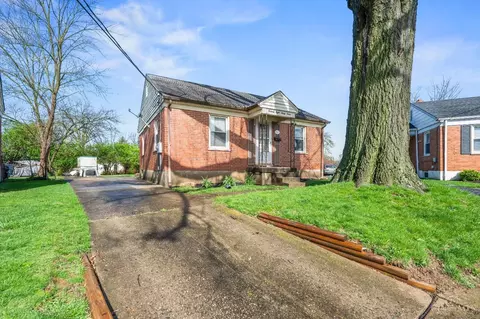7833 Moss Ct, Deer Park, OH 45236