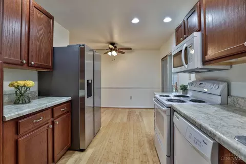 Kitchen - 4630 Miller Rd, Blue Ash, OH 45242 photo 5 of 7