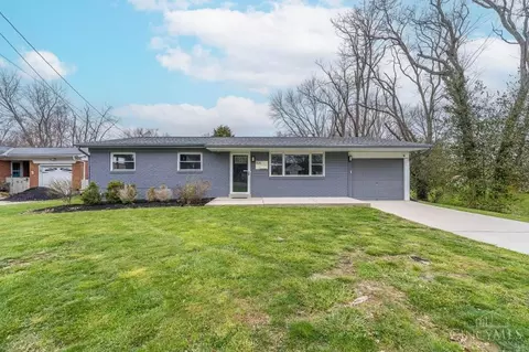 Exterior - 904 Mckelvey Rd, Cincinnati, OH 45231 photo 2 of 12