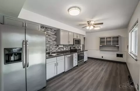 Kitchen - 904 Mckelvey Rd, Cincinnati, OH 45231 photo 2 of 2