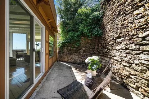 Exterior - 1041 St Gregory St #4, Cincinnati, OH 45202 photo 8 of 8