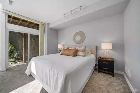 Bedroom - 1041 St Gregory St #4, Cincinnati, OH 45202 photo 3 of 4