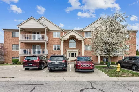 3326 Emerald Lakes Dr #1D, Cincinnati, OH 45211