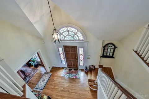 Entry Way - 4450 Miami Rd, Cincinnati, OH 45243 photo 5 of 5