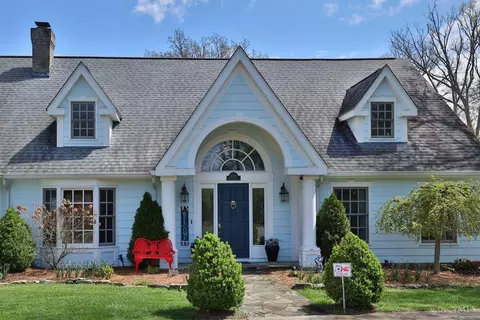 Exterior - 4450 Miami Rd, Cincinnati, OH 45243 photo 3 of 21