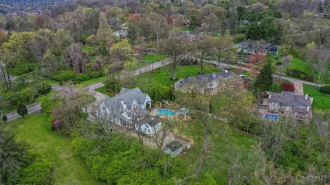 View/Area - 4450 Miami Rd, Cincinnati, OH 45243 photo 6 of 7